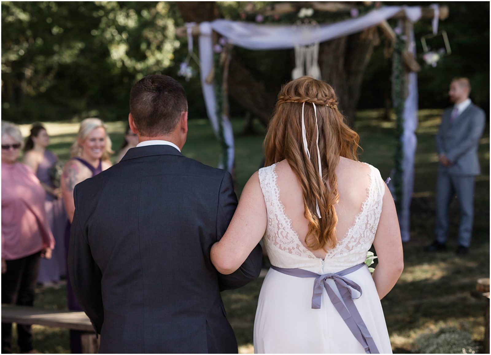 Rustic chic barn wedding 