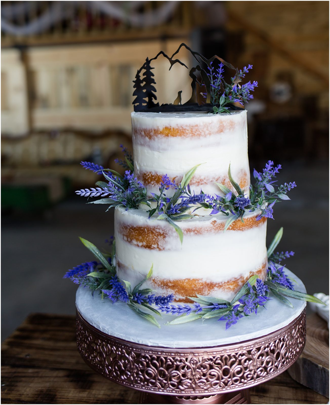 Rustic chic barn wedding 