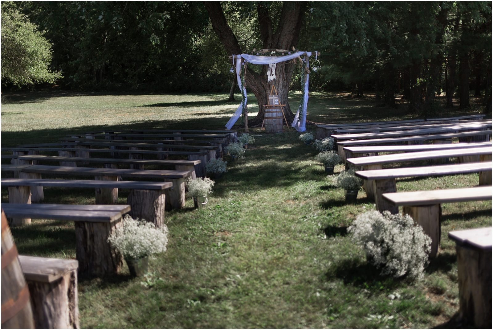 Rustic chic barn wedding 