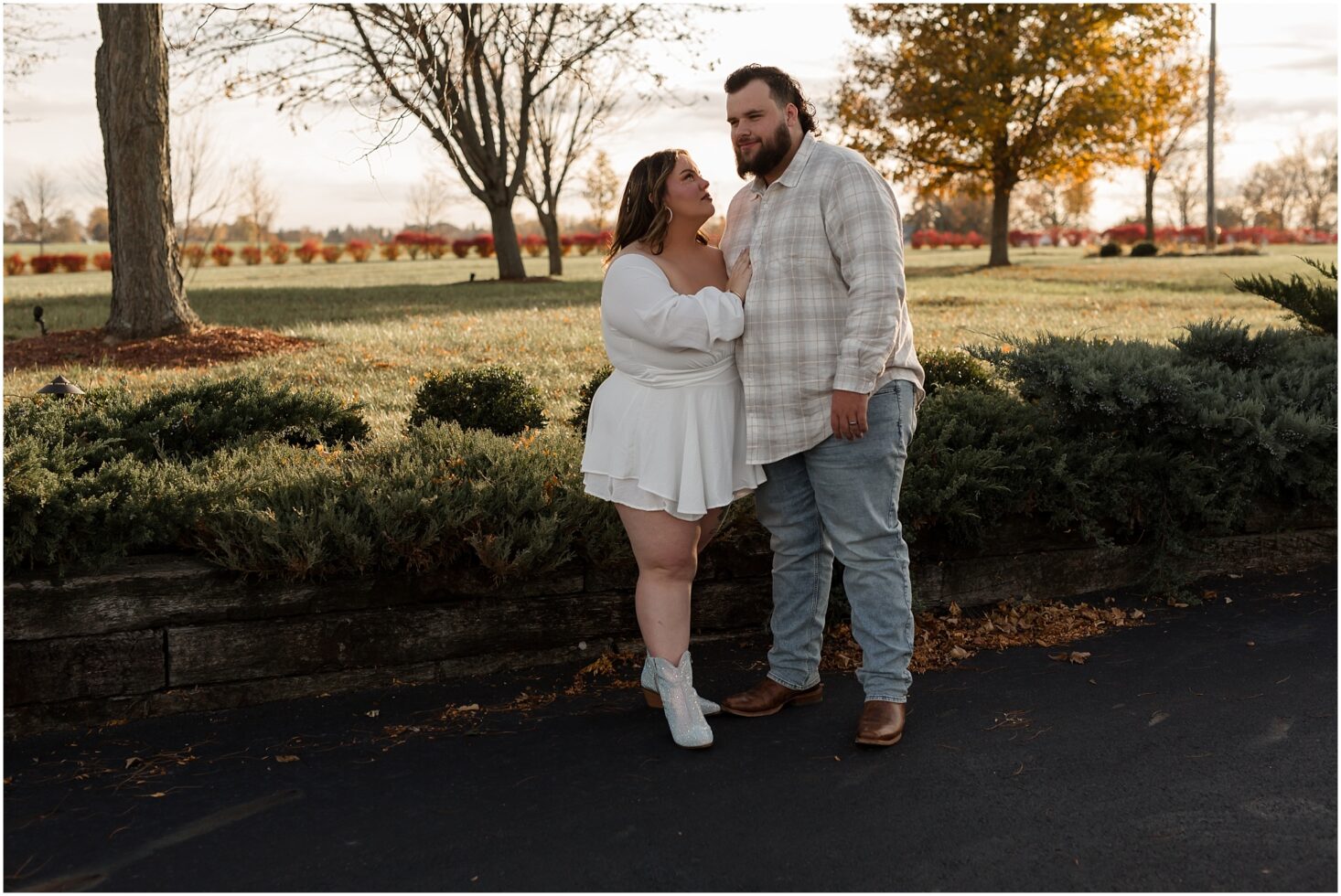 autumn engagement session